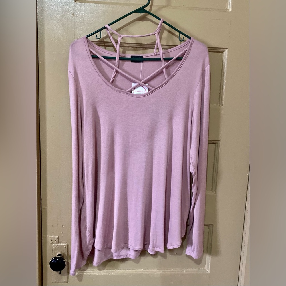 NWT pink strappy long sleeve shirt. Size 2x